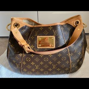 Louis Vuitton monogram Galleria PM